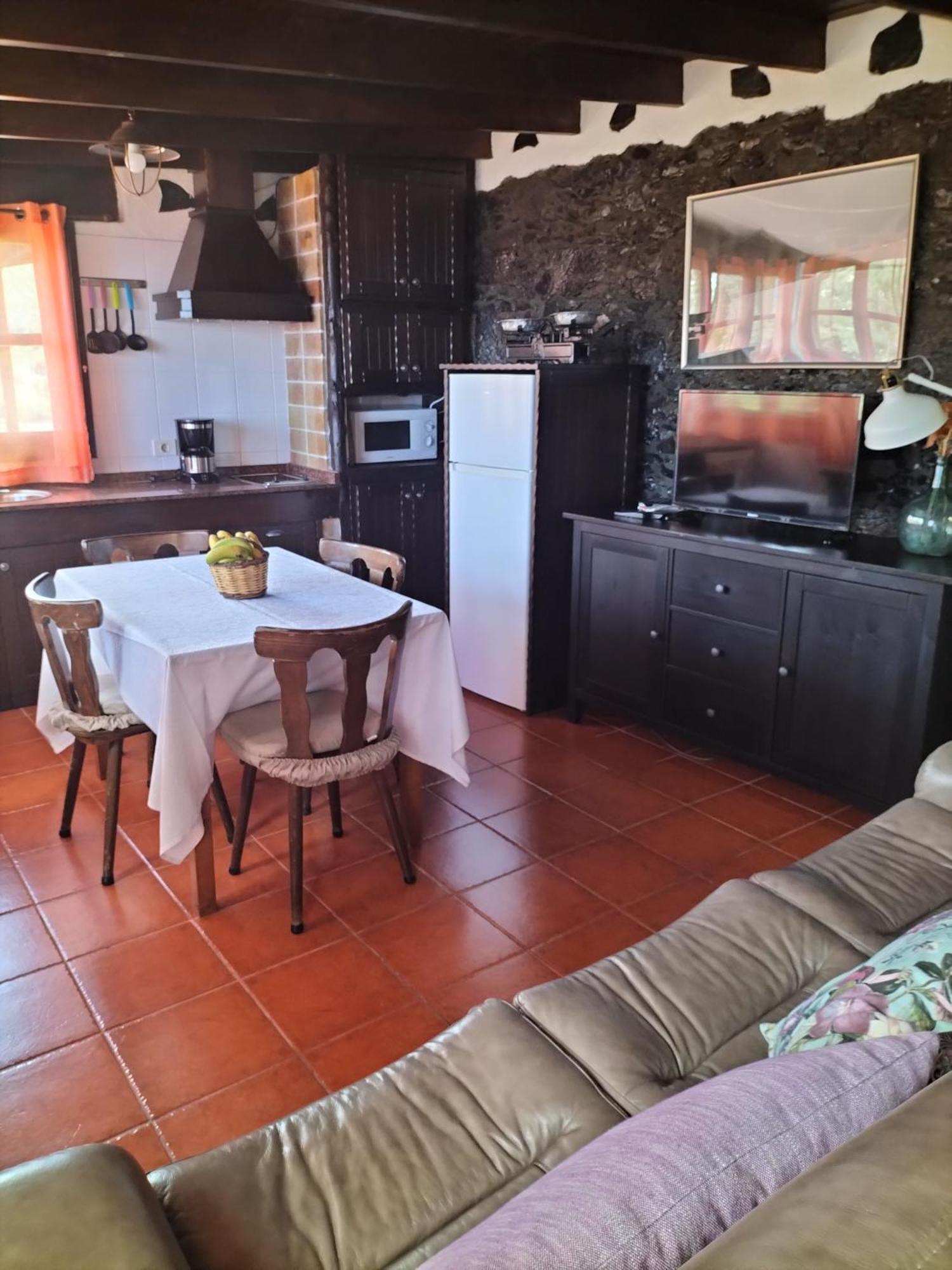 Casa Rural La Vega Агуло Экстерьер фото