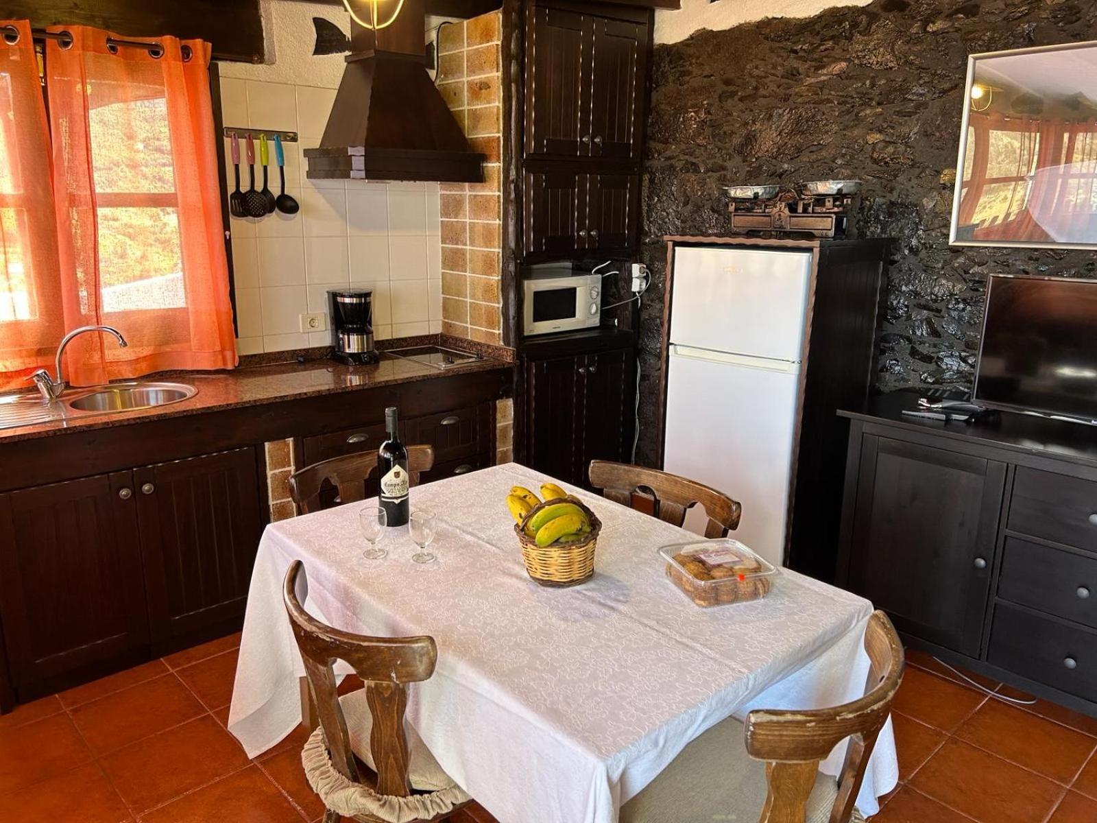 Casa Rural La Vega Агуло Экстерьер фото